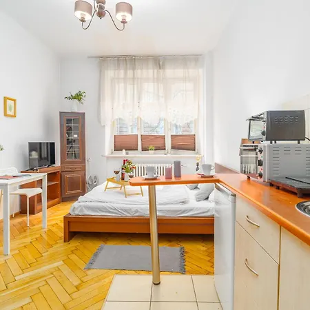 Apartment Batorego - Old Town Nearby - By Rentujemy Krakow