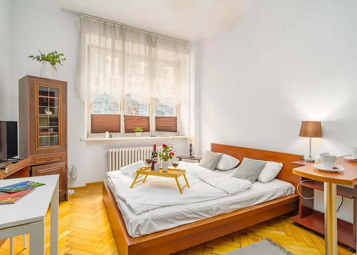 Batorego - Old Town Nearby - By Rentujemy Apartman