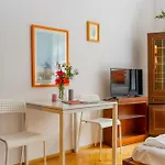 Batorego - Old Town Nearby - By Rentujemy Apartamento Cracovia