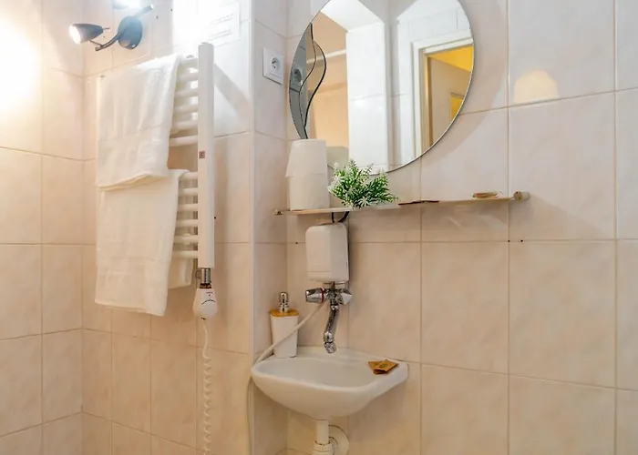 Apartment Batorego - Old Town Nearby - By Rentujemy *