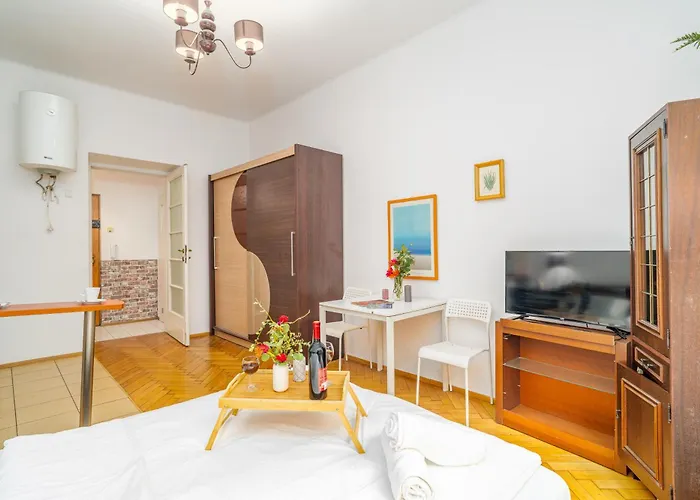 Batorego - Old Town Nearby - By Rentujemy